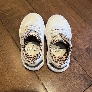 Toddler sperry white shoes